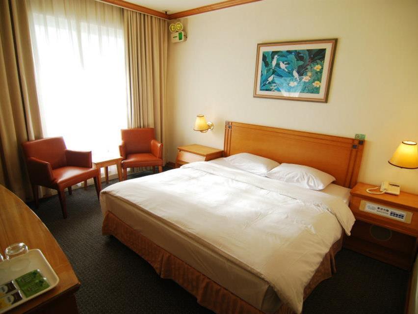 River Inn Kenting Heng-ch'un Buitenkant foto